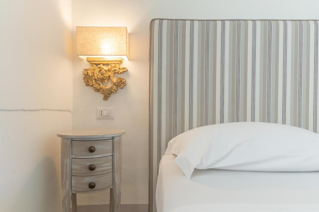 Double Room with Terrace,1295560111:JPEG