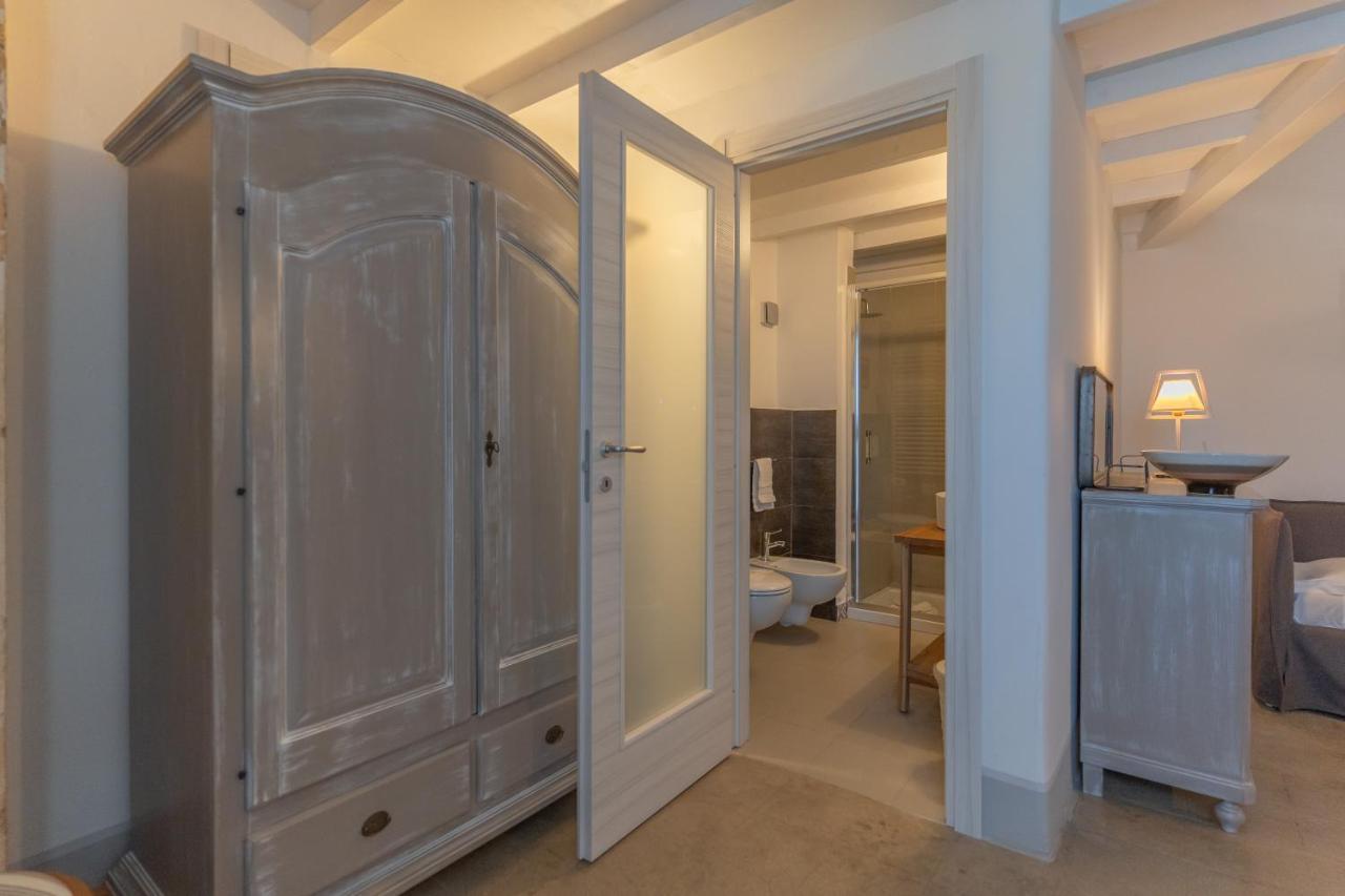 Standard Double Room,1295565568:JPEG